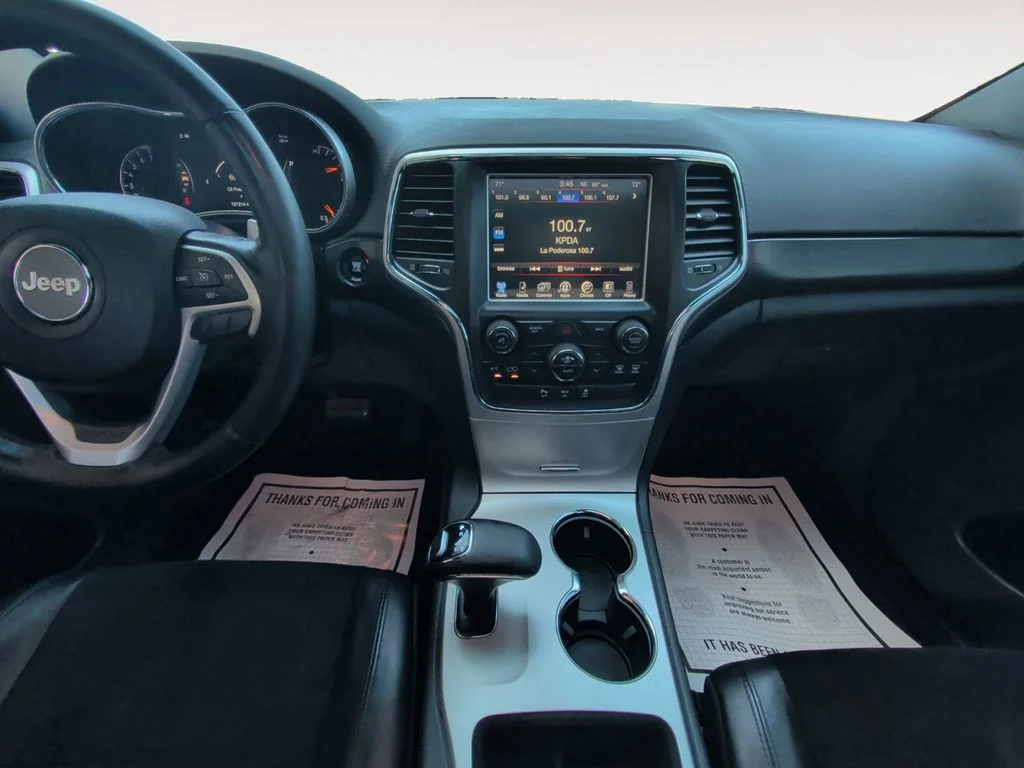 Used 2015 White Jeep Altitude image 11