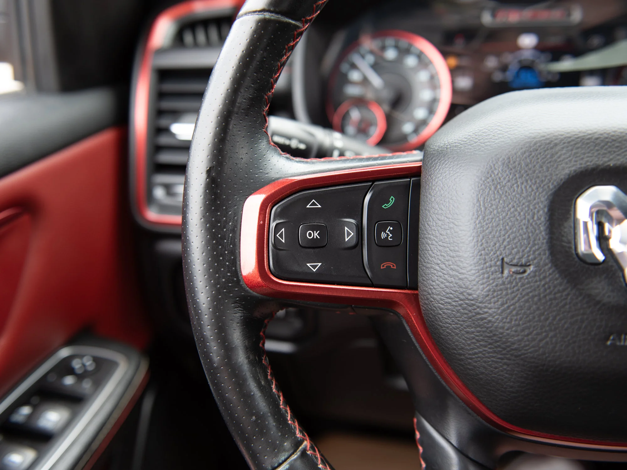 Certified Used 2019 Red RAM Rebel*| 5.7L HEMI V8 | Heated Seats | Heated Steering Wheel | image 19