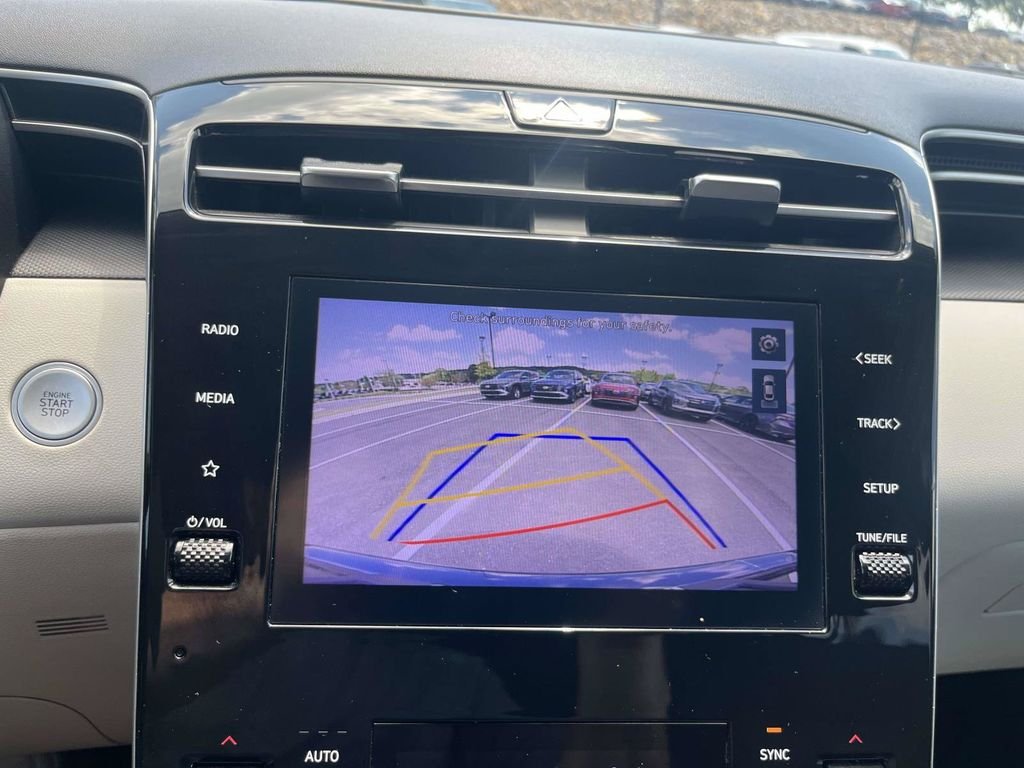 Used 2024 Black Hyundai SEL image 23
