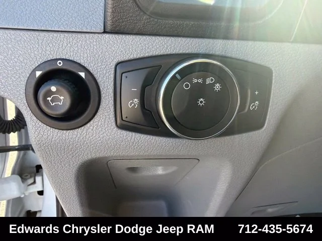 Used 2016 White Ford XLT image 15