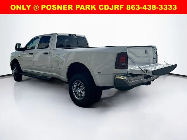 New 2026 Bright White Clear-Coat Exterior Paint RAM TRADESMAN image 7