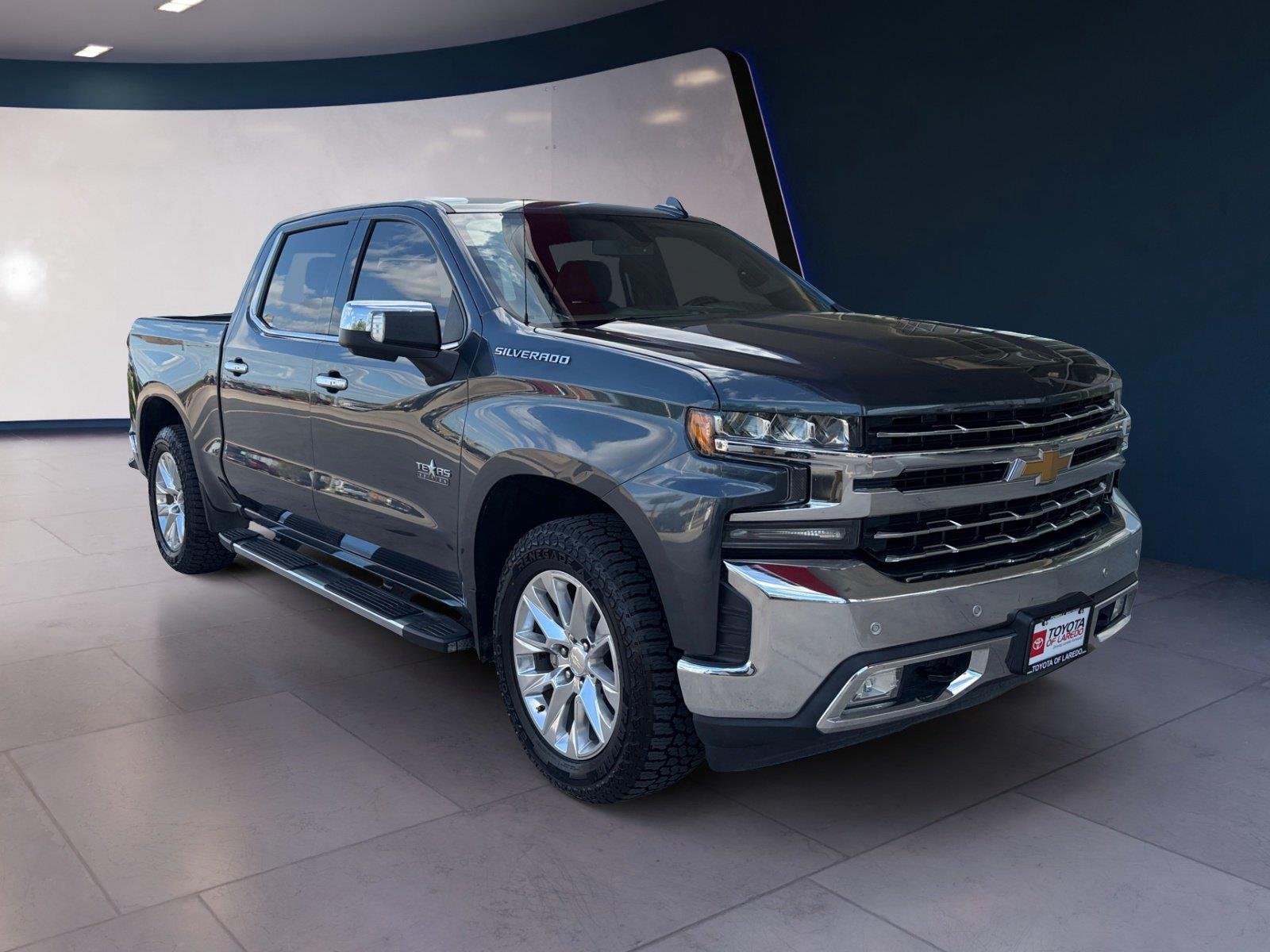 Used 2020 Shadow Gray Metallic Chevrolet LTZ image 7
