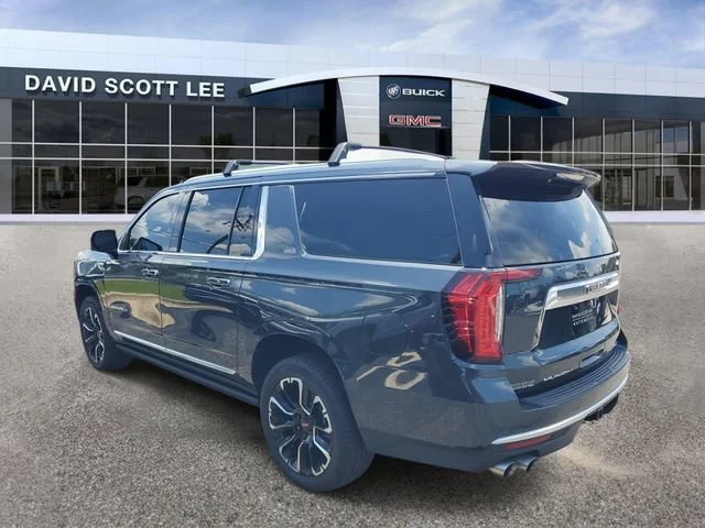 Used 2022 Hunter Metallic GMC Denali image 3