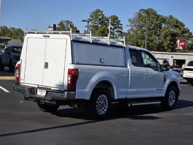 Certified Used 2022 Oxford White Ford XLT image 3