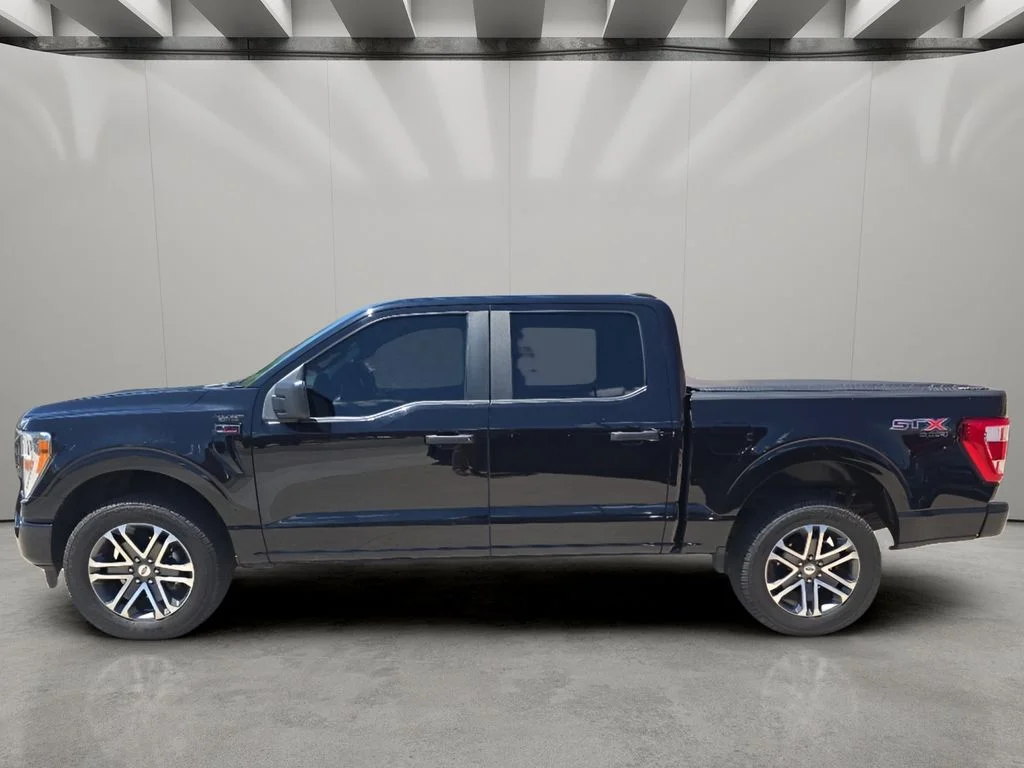 Used 2022 Black Ford  image 2