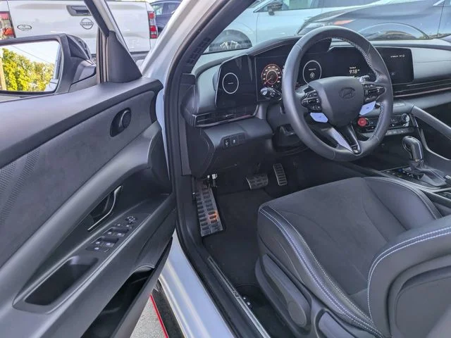 Used 2026 White Hyundai Base image 19