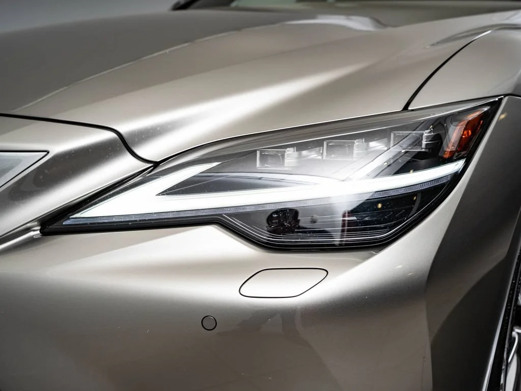 Used 2023 Atomic Silver Lexus 500 image 15