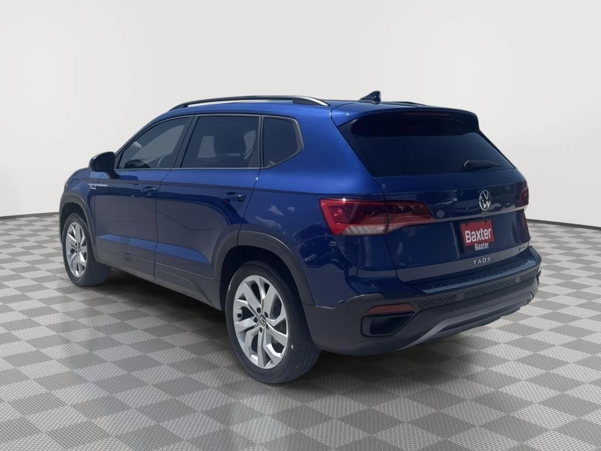 Used 2023 BLUE Volkswagen S image 7