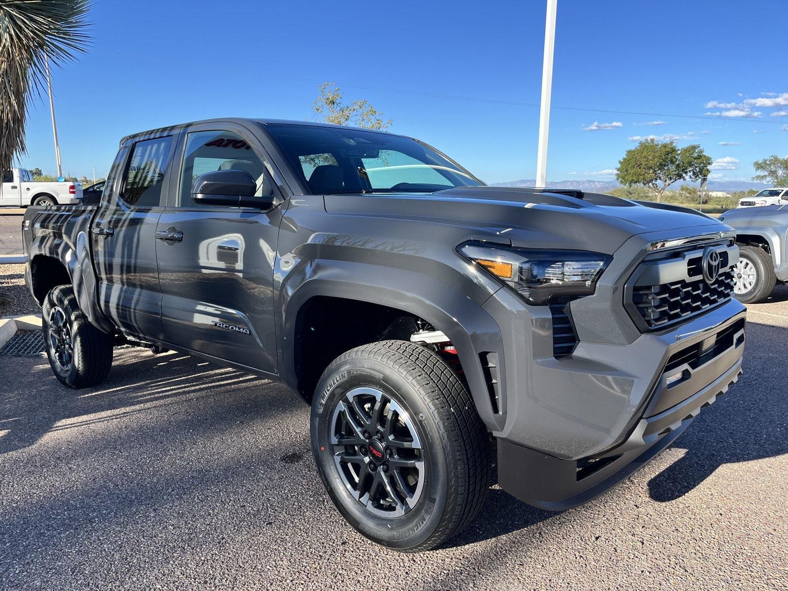 2025 Toyota Tacoma TRD Sport - Photo 7
