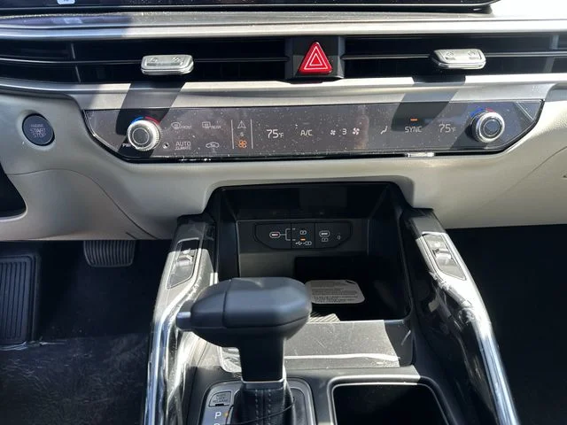 New 2026 Wolf Gray Kia S image 17