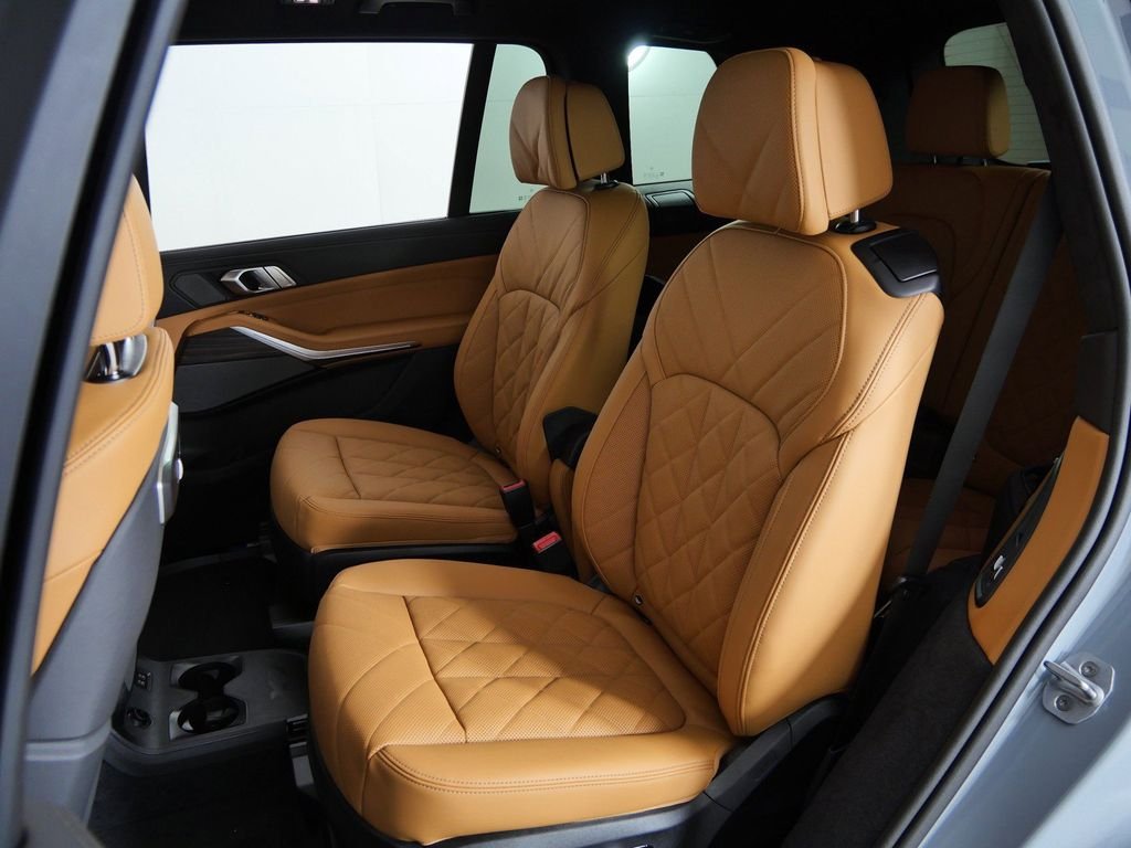 New 2027 Brooklyn Grey Metallic BMW xDrive40i image 30