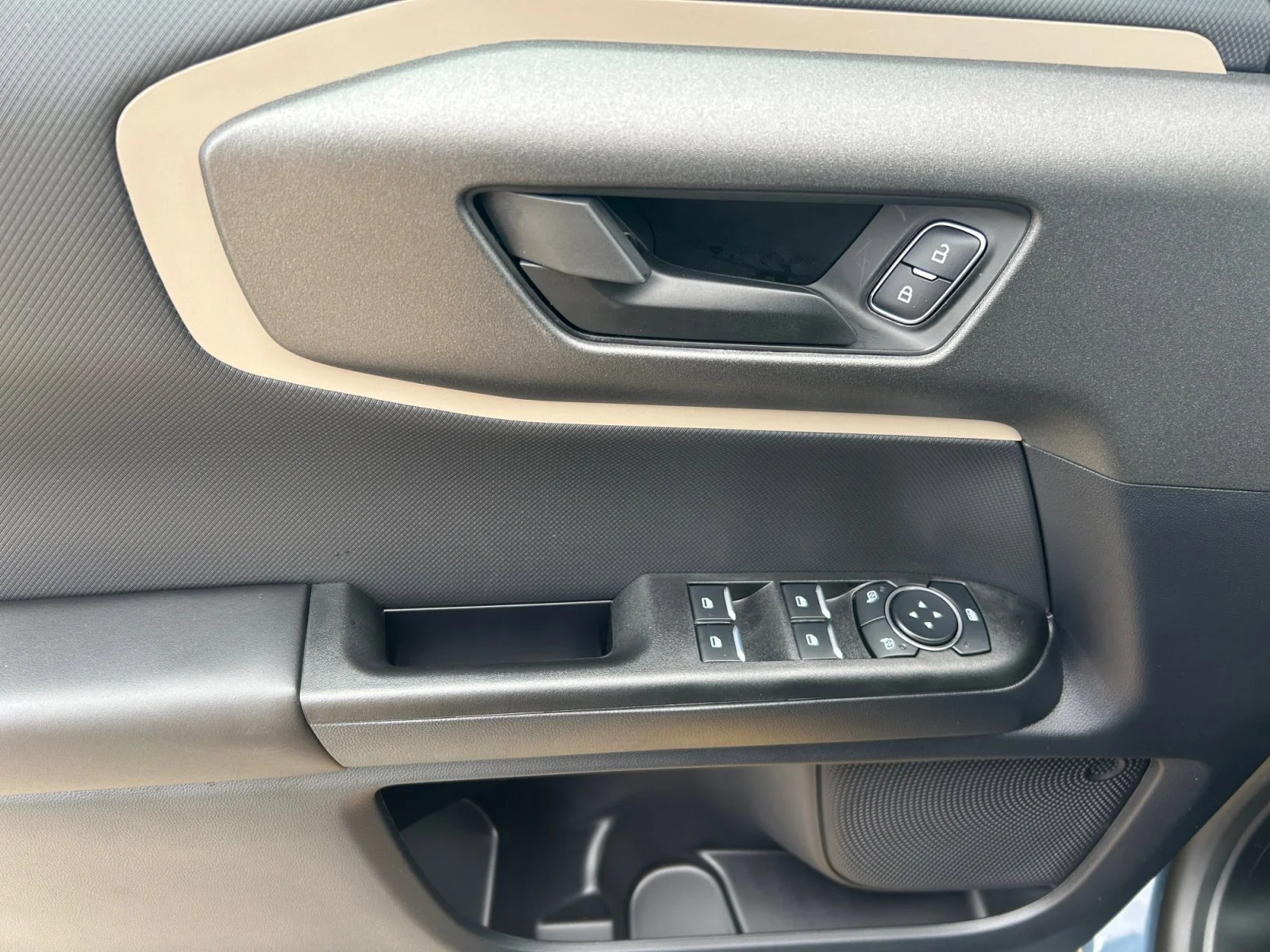 New 2026 Azure Grey Metallic Tri-Coat Ford Big Bend image 16