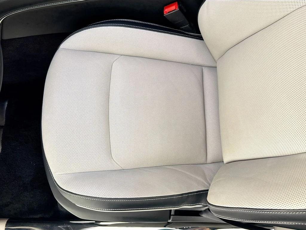Used 2024 Black Rolls-Royce  image 20