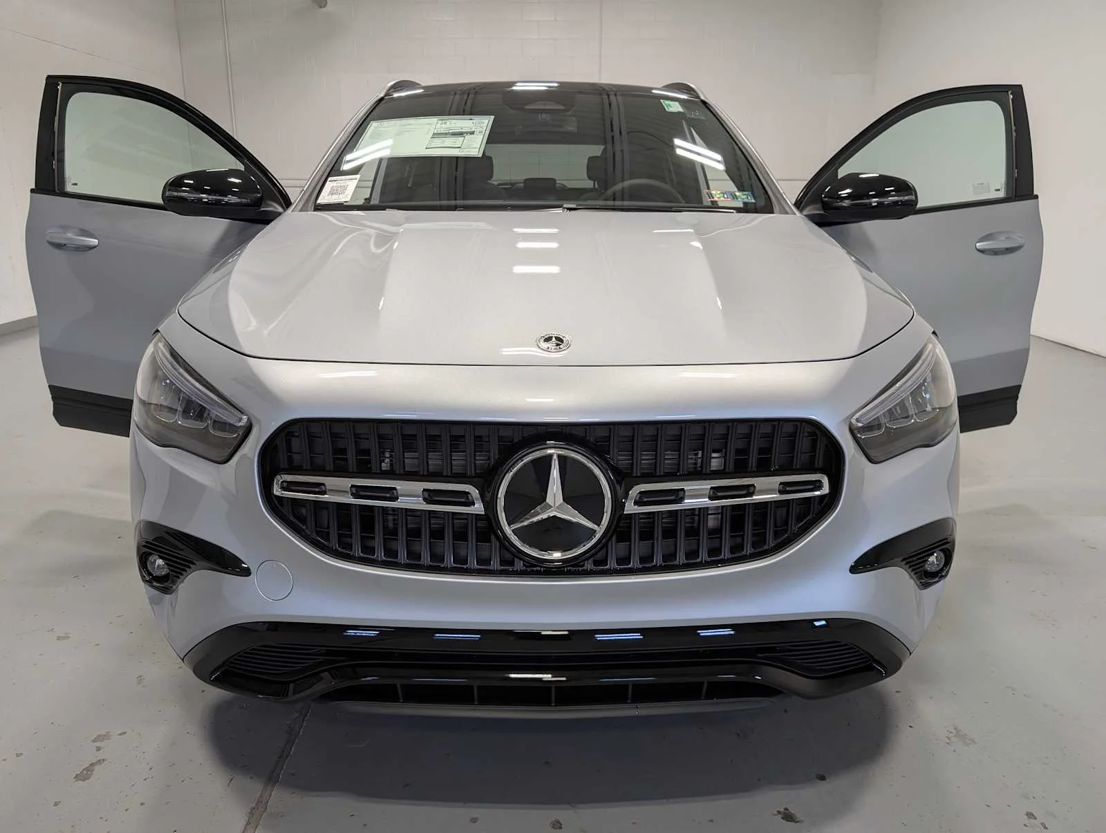 New 2026 Cirrus Silver Metallic Mercedes-Benz GLA 250 image 13