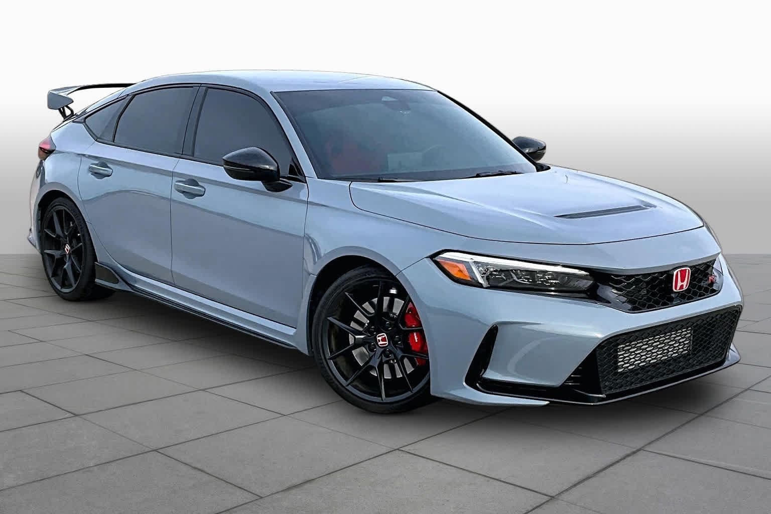 Certified Used 2025 Sonic Gray Pearl Honda Civic Type R image 3