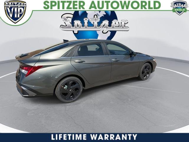 New 2026 Gray Hyundai SEL Sport Premium image 9