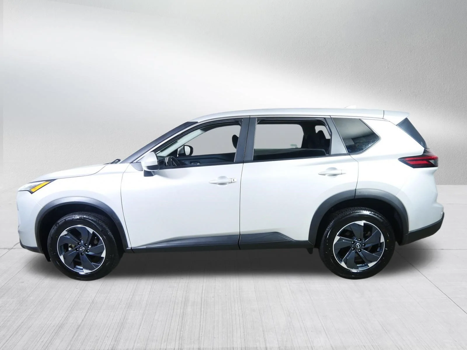 Used 2024 Brilliant Silver Metallic Nissan SV image 4