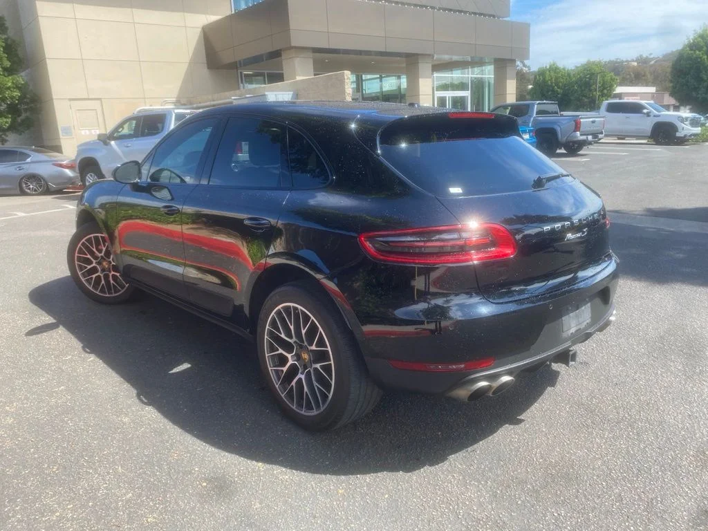 Used 2018 Black Porsche S image 3