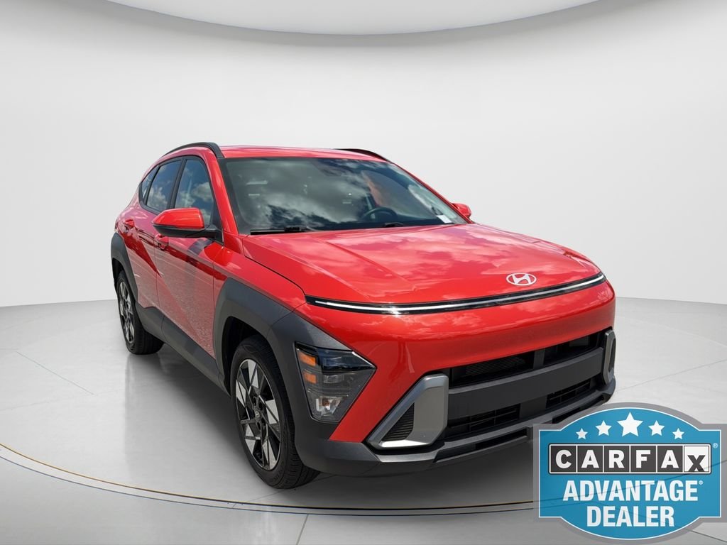 Used 2025 Orange Hyundai SEL image 4