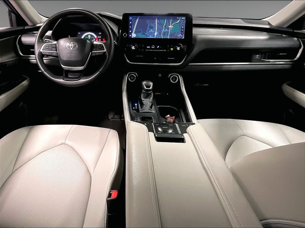 Certified Used 2026  Toyota XLE image 22