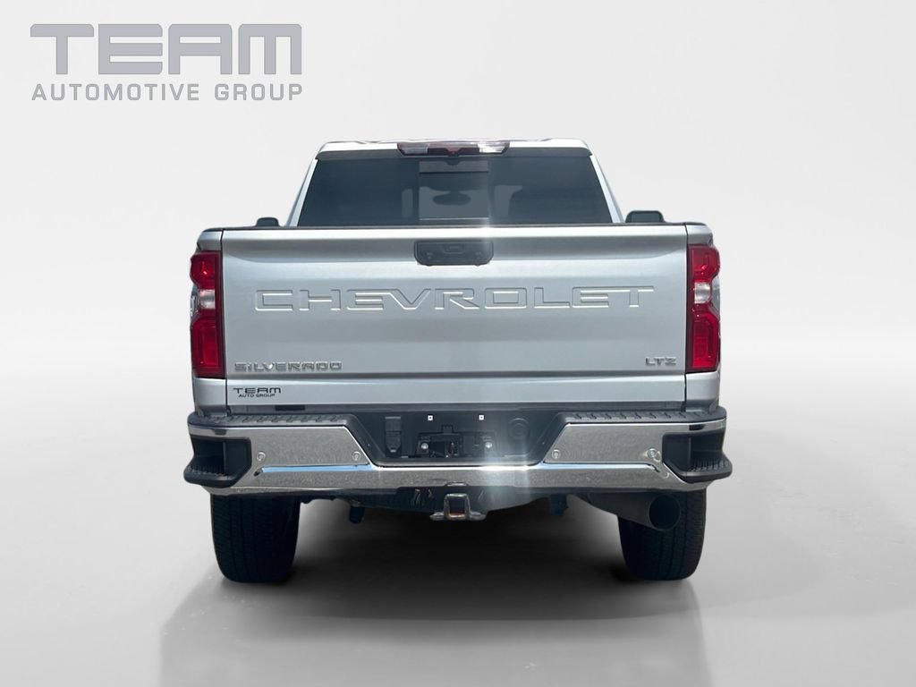 Used 2022 Silver Ice Metallic Chevrolet LTZ image 6