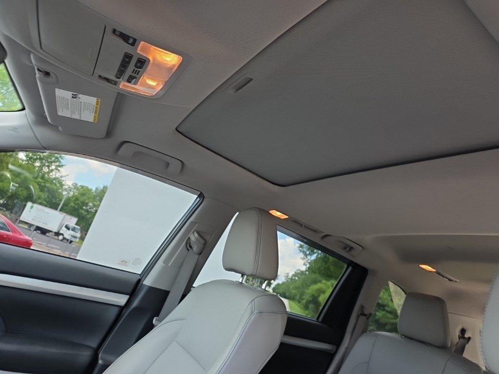 Used 2019 Shoreline Mist Toyota XLE image 25