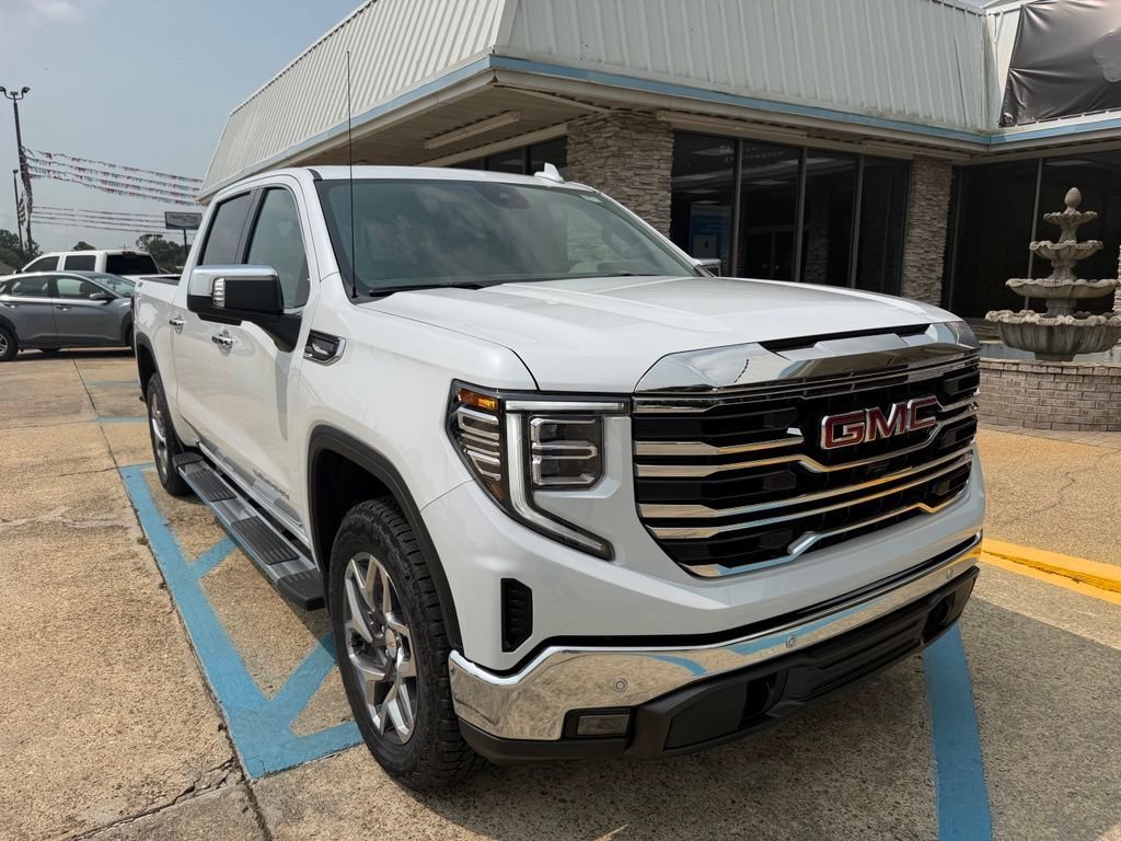 New 2026 Glacier White Tricoat GMC SLT image 2