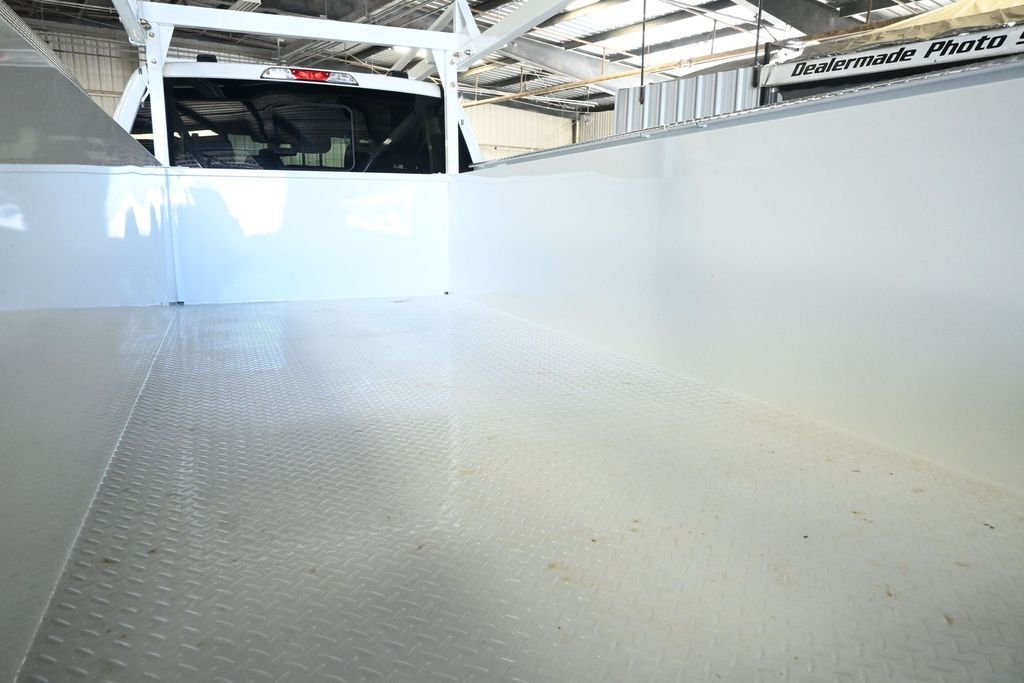 New 2026 Oxford White Ford XL image 22