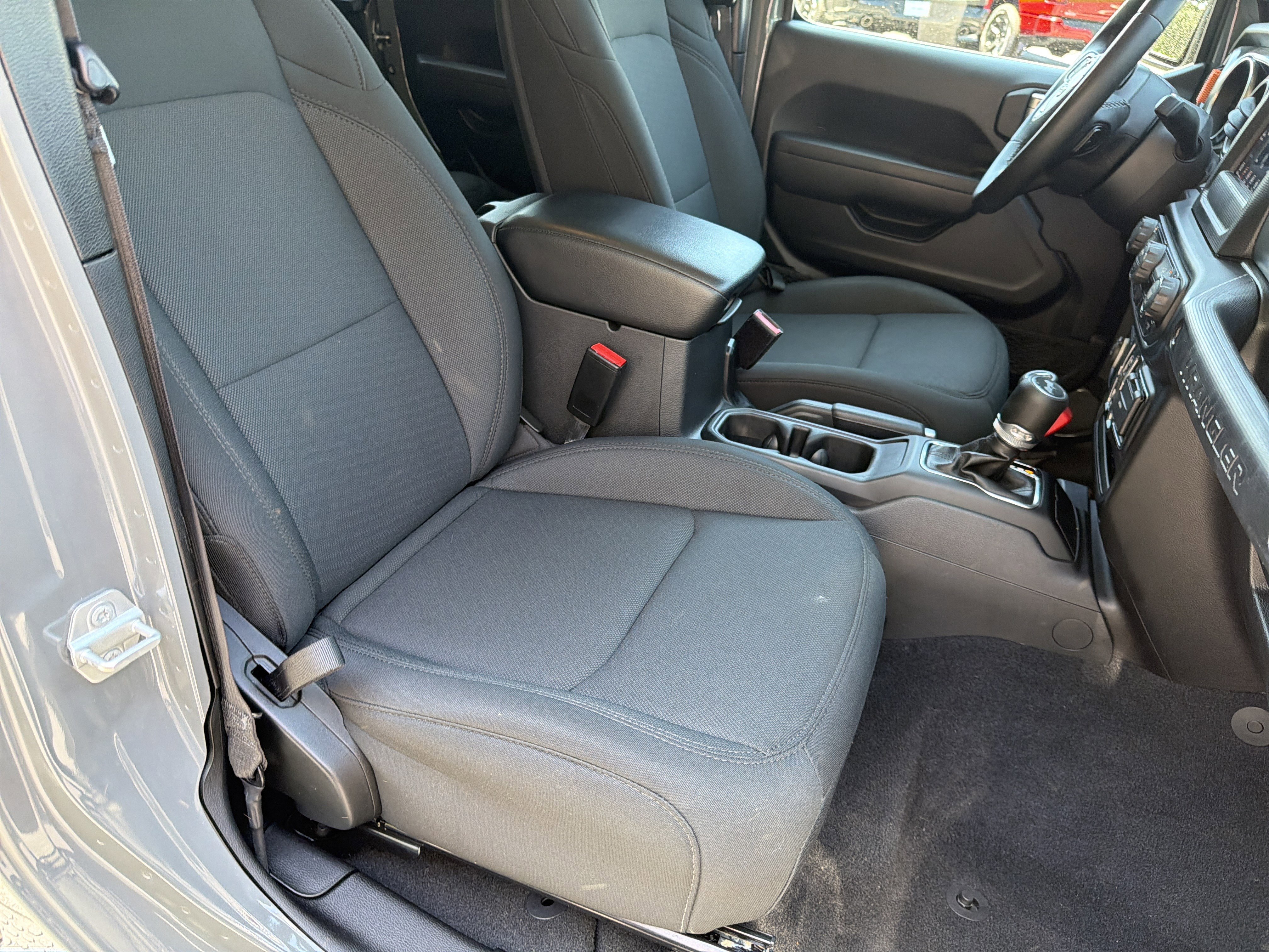 Used 2022 Sting-Gray Clearcoat Jeep Unlimited Sport S image 16
