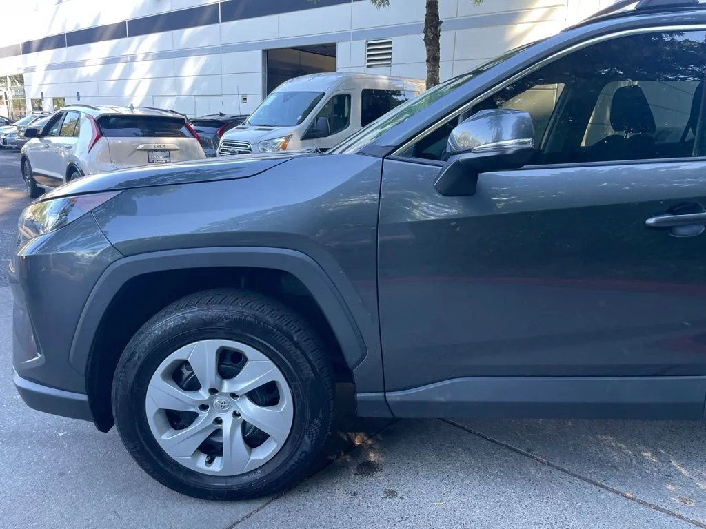 Used 2020 Magnetic Gray Metallic Toyota LE image 7