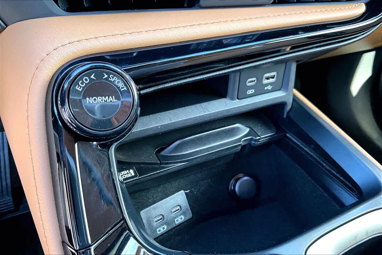 Certified Used 2025 COPPER CREST Lexus  image 34