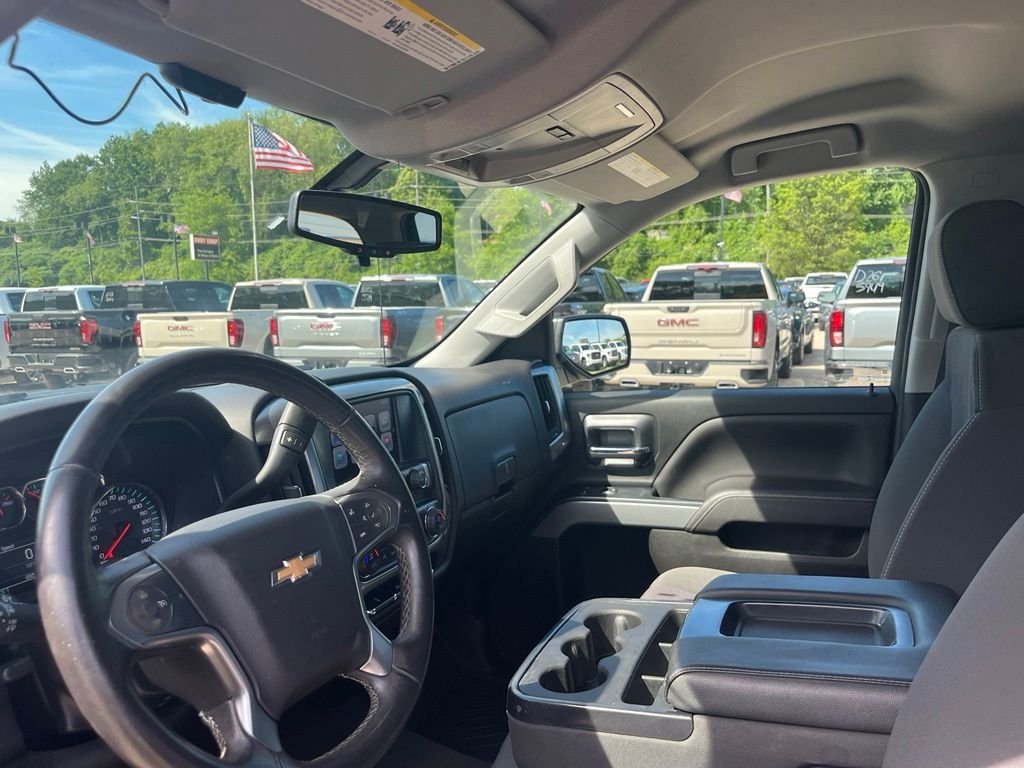 Used 2017 Graphite Metallic Chevrolet LT LT2 image 18