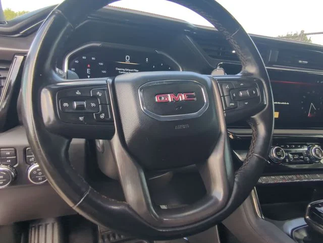 Used 2024 White GMC AT4 image 10