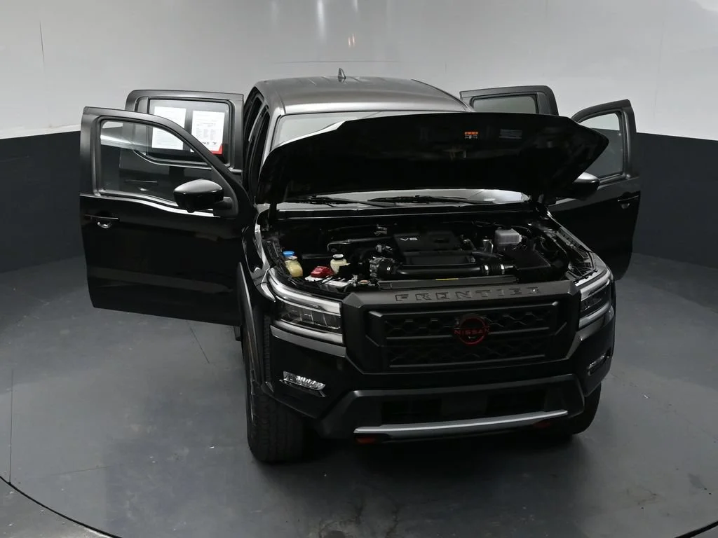 Used 2023 Black Nissan PRO-4X image 41