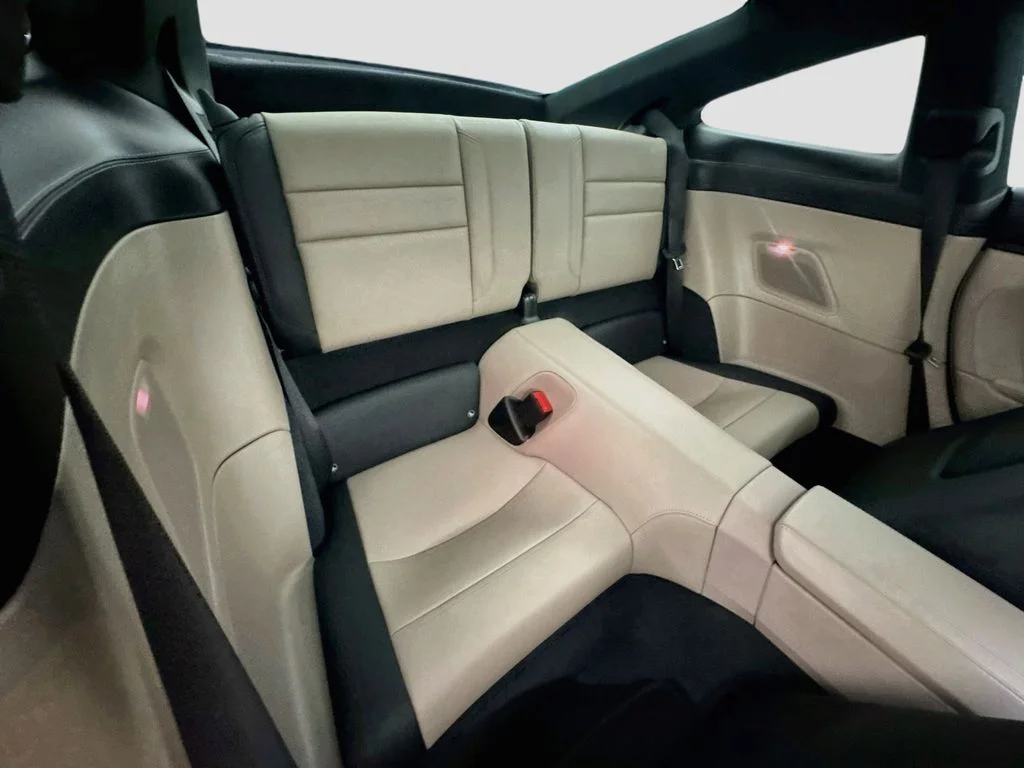 Used 2025  Porsche Carrera 4 GTS image 29