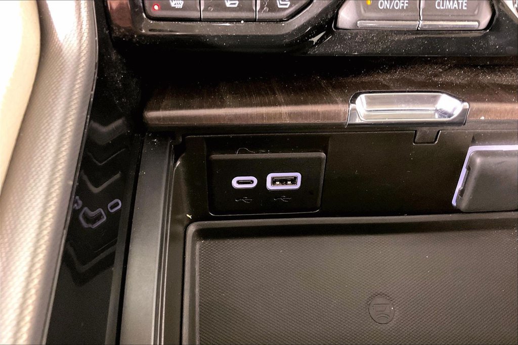 2023 GMC Yukon Denali - Photo 15