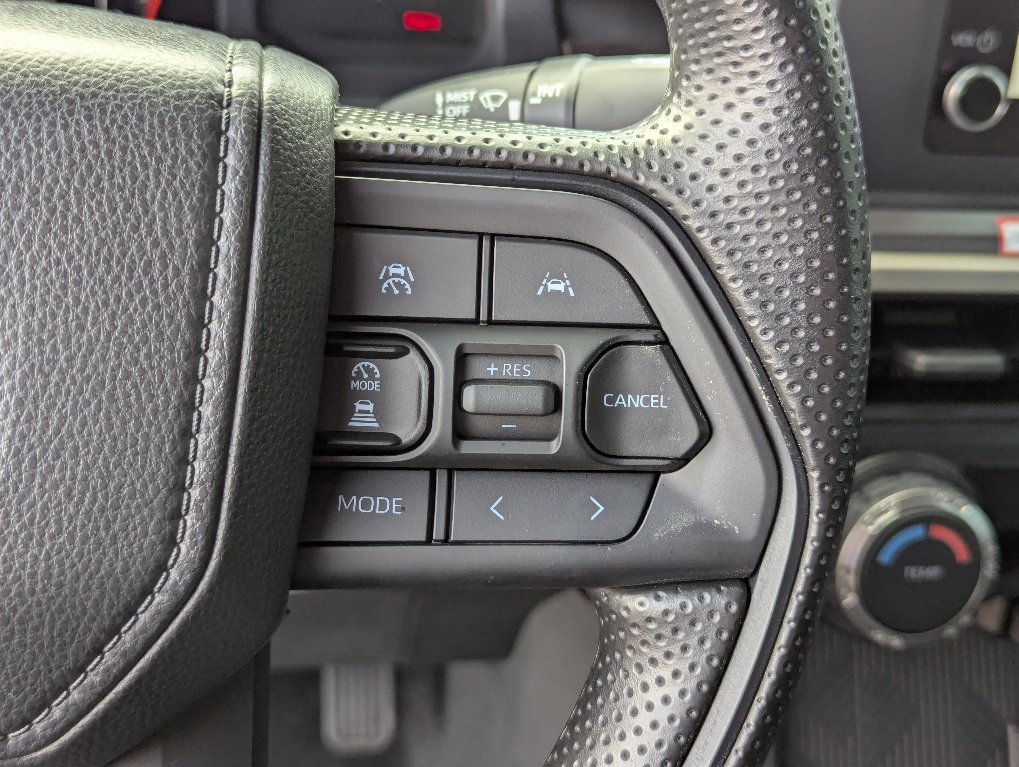 Used 2025 Blue Crush Metallic Toyota SR5 image 34