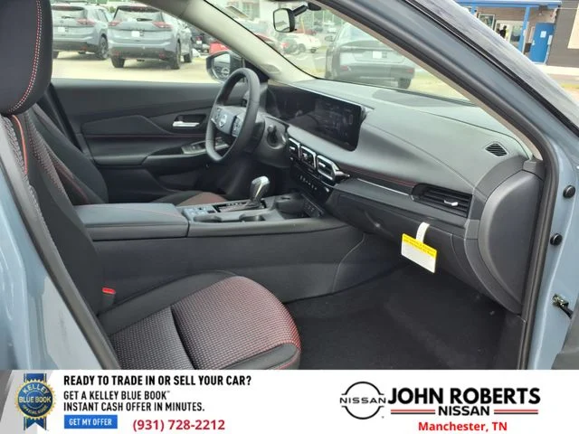 New 2026 Atlantic Gray Metallic / Super Black Two-tone Nissan SR image 17