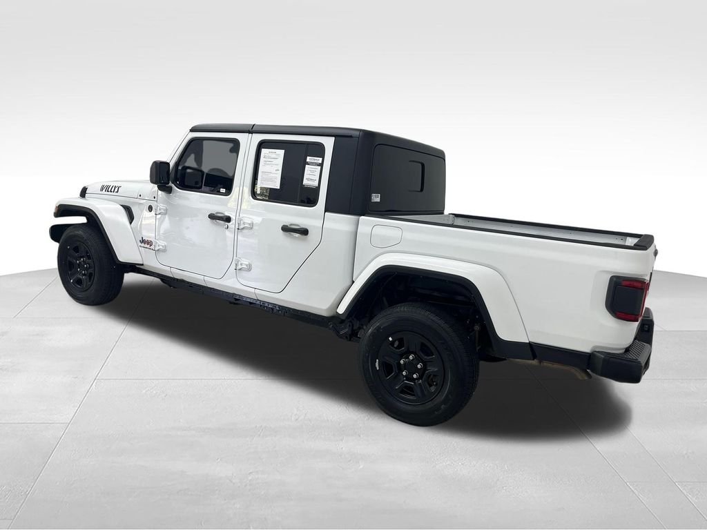 Used 2024 White Jeep Willys image 3