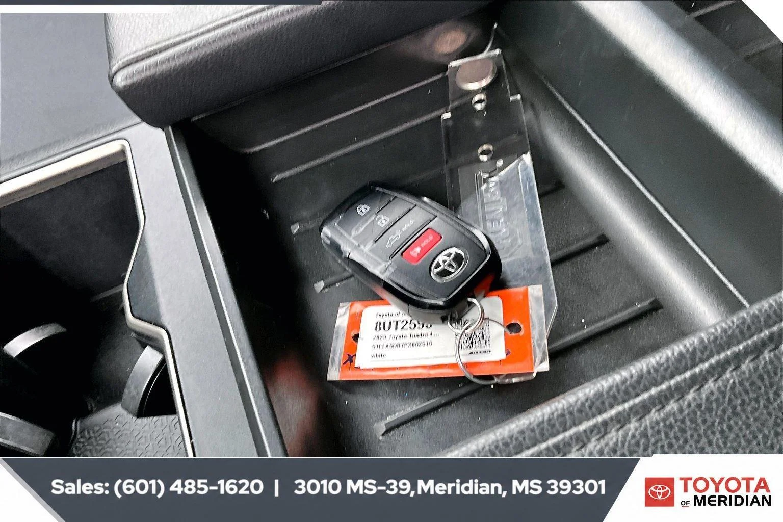 Used 2023 Ice Cap Toyota SR5 image 9