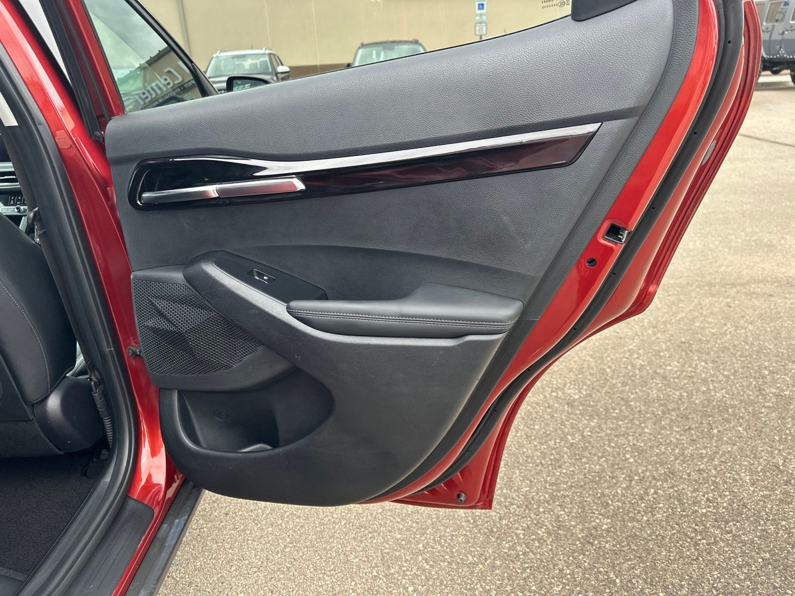 Used 2024 Orange Kia SX image 27
