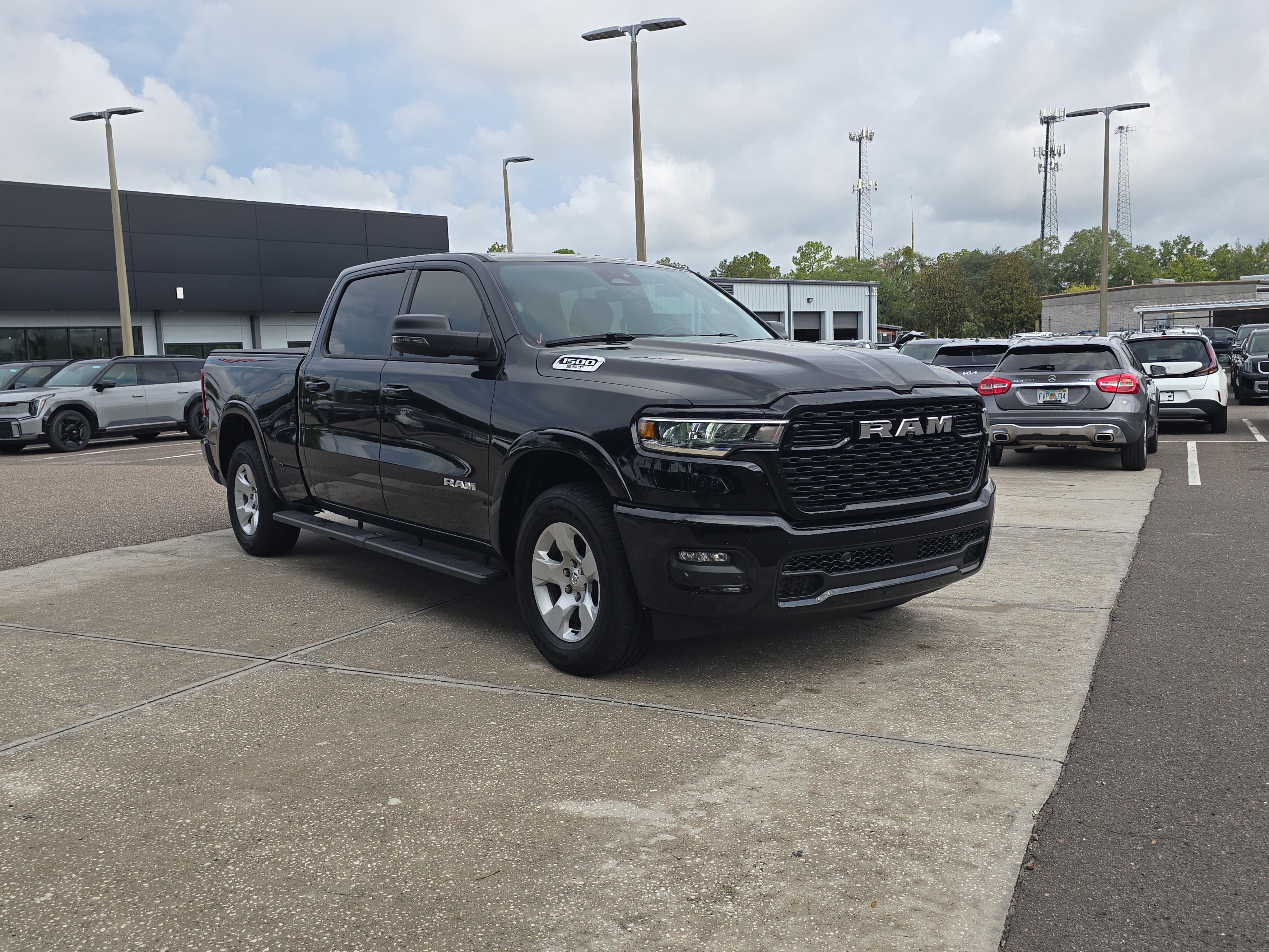 Used 2025 Diamond Black Crystal Pearlcoat Ram Big Horn image 2