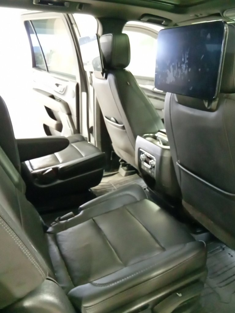 Used 2023 White Frost Tricoat GMC Denali image 15