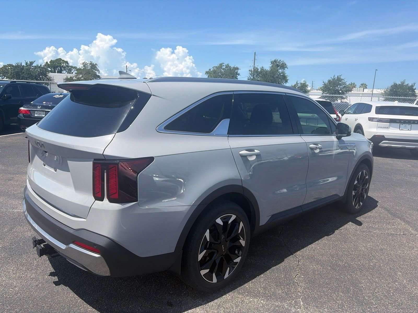 Used 2024 Gray Kia EX image 7
