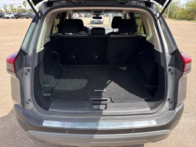 Used 2023 Gray Nissan SV image 15