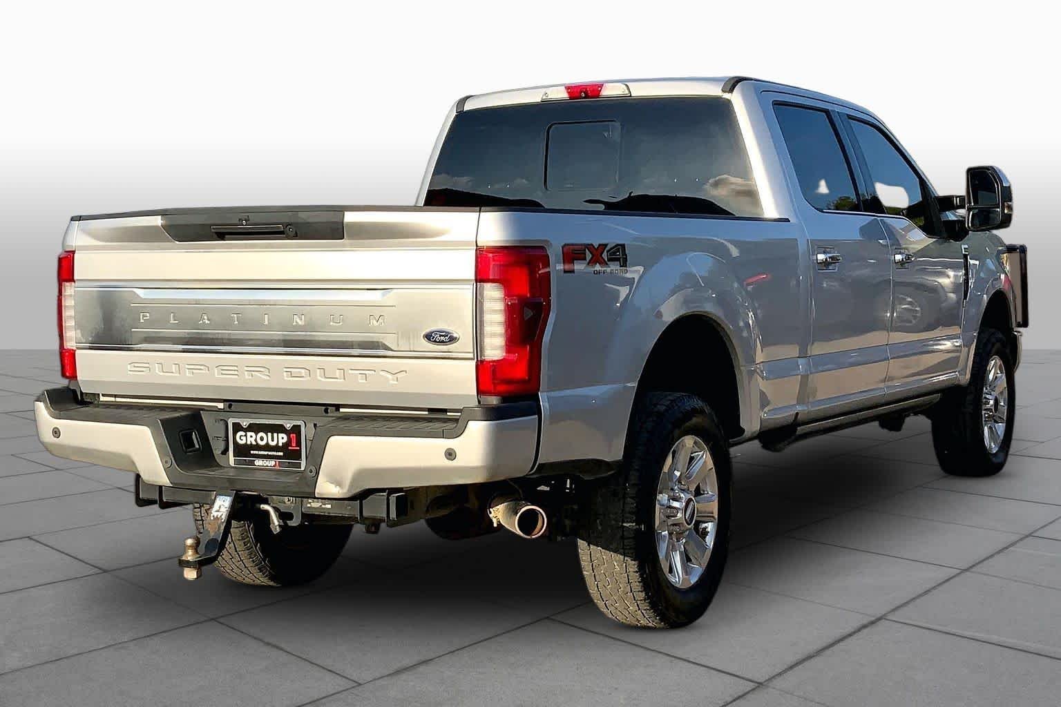 Used 2018 Ingot Silver Metallic Ford Platinum image 13