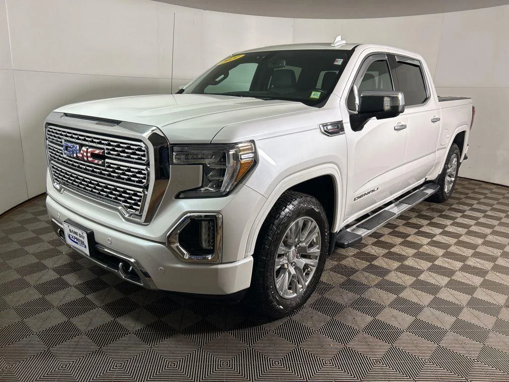 Used 2021 White Frost GMC Denali image 13