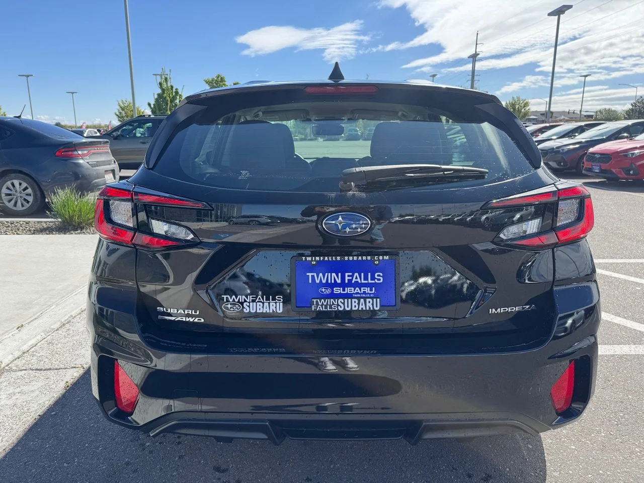 Used 2025 Crystal Black Silica Subaru Base image 6