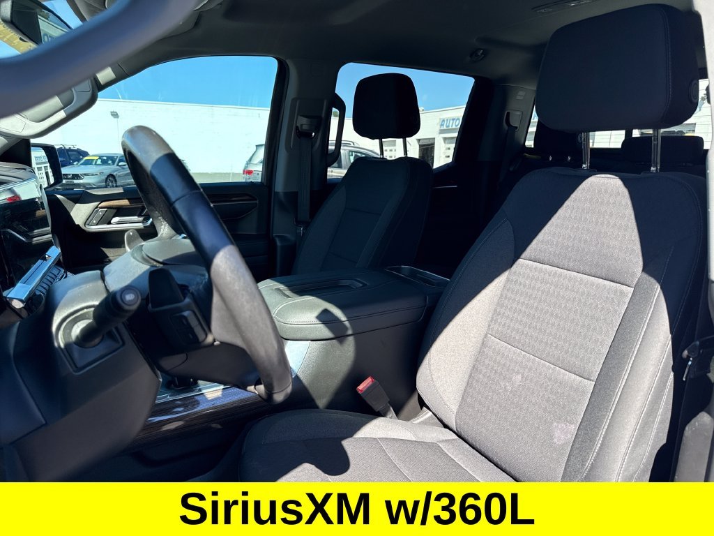 Used 2022 White Chevrolet RST image 12