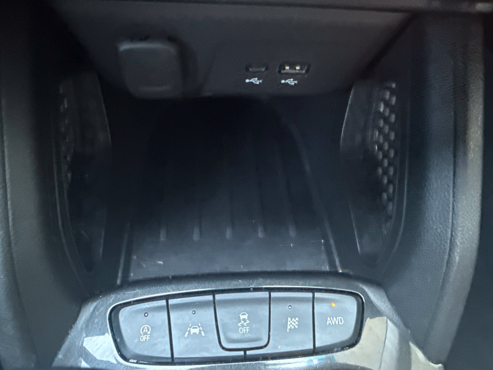Used 2024 Cacti Green Chevrolet ACTIV image 21